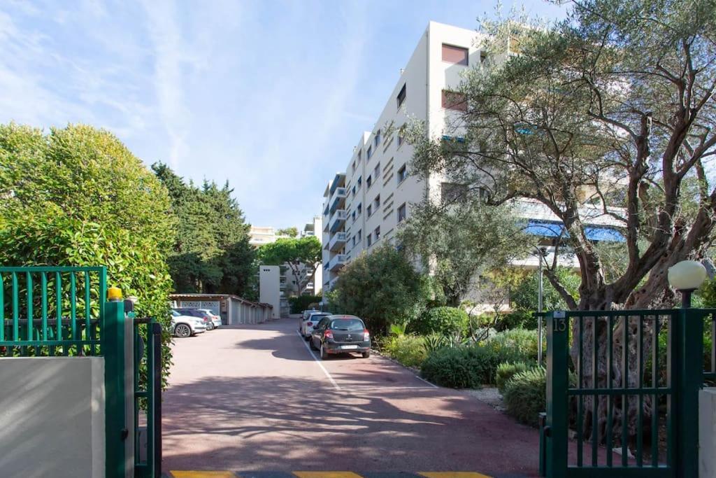 A6- 2 Bdr Incredible Sea View - Ac, Garage & Terrace Apartment Antibes Exterior foto